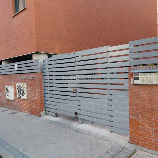 Foto 1169108d-08d9-4b43-9484-657f638b8676. Pis amb calefacció piscina a Orcasitas Madrid