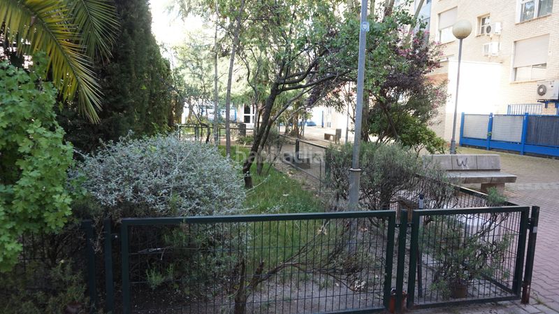 Foto 61b37c55-44fb-4601-bab0-470589945faf. Pis amb calefacció aparcament a Palomeras Bajas Madrid