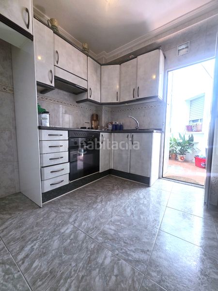 Foto 09a741d4-b8a5-4c01-b926-09b194ec605e. Flat with heating in San Isidro Getafe