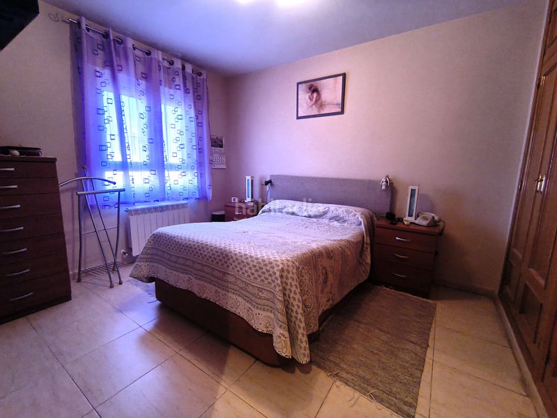 Foto 5142231d-aa1d-4bd8-ae36-472b0af597a9. Casa adossada amb calefacció aparcament a Yuncos
