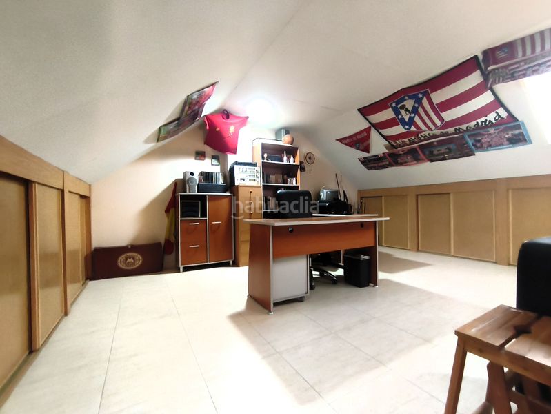 Foto f7fa6d4d-99e8-4fe7-b778-fb4f3e21399c. Casa adossada amb calefacció aparcament a Yuncos