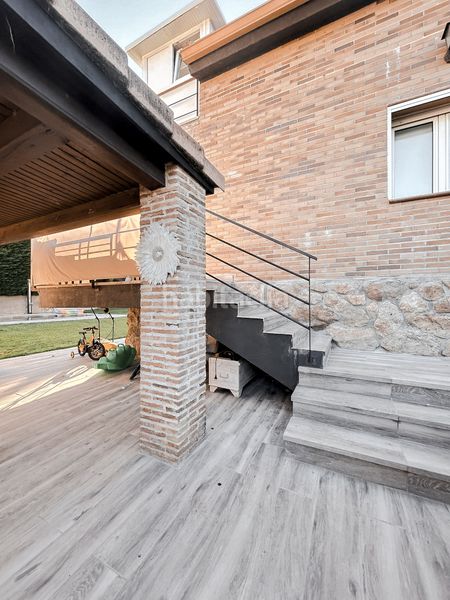 Foto 3d635f5d-d068-4576-92a2-f16edd742779. Chalet en Becerril de la Sierra