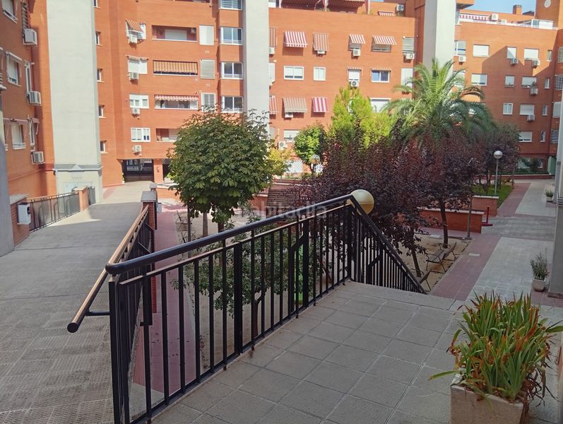 Foto a0bf3141-1619-46e9-8e78-1619a08d021b. Pis amb calefacció aparcament a Palomeras Bajas Madrid