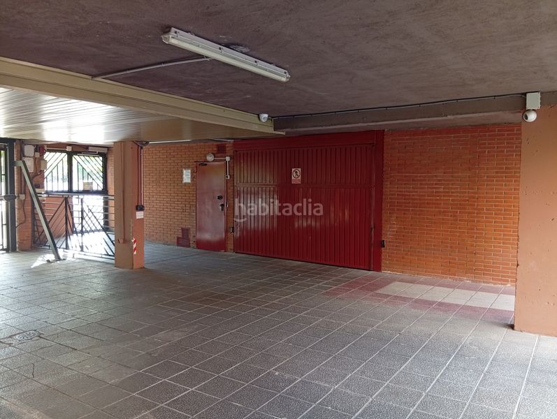Foto c03a7038-9307-4241-a403-c602b7af1565. Pis amb calefacció aparcament a Palomeras Bajas Madrid