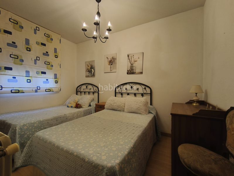 Foto facd8085-3e80-43c7-ae77-d11db064e008. Chalet en Yuncler