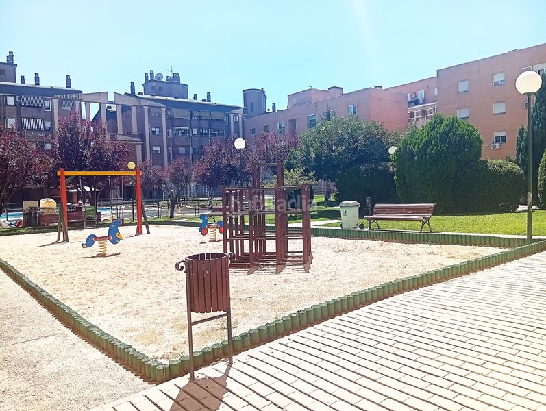 Foto 84b95c0d-597a-4417-8420-4211d577da64. Pis amb calefacció aparcament piscina a V Centenario Leganés