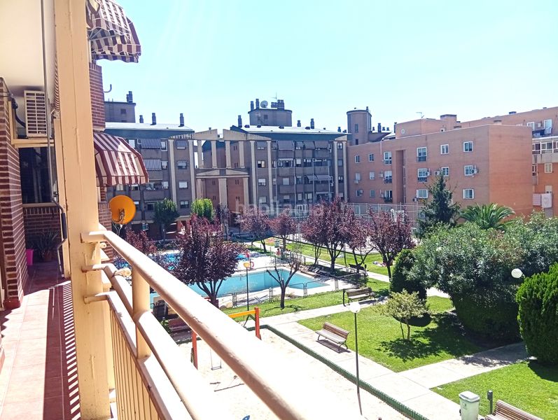 Foto b38e261e-7f7c-49d1-8856-401f591147a3. Pis amb calefacció aparcament piscina a V Centenario Leganés