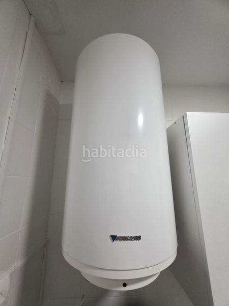 Foto e06546b9-d803-4257-9208-8415bda15fb8. Flat with heating in Numancia Madrid