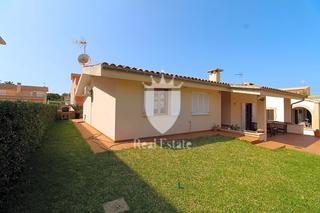 House  Carrer cabrera. Preciosa vivienda unifamilir a tan sólo 5 minutos de playas de m