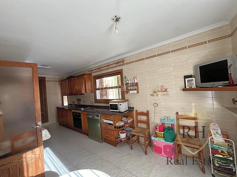 Foto c8b3c656-4c7a-4365-9d36-618e8c32b82b. Casa a S´Arenal Palma de Mallorca