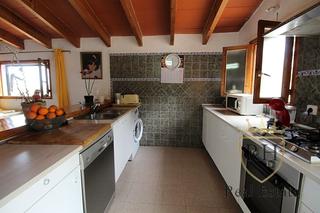 House  Carrer del calvari. Preciosa vivienda con muchas posibilidades de reforma