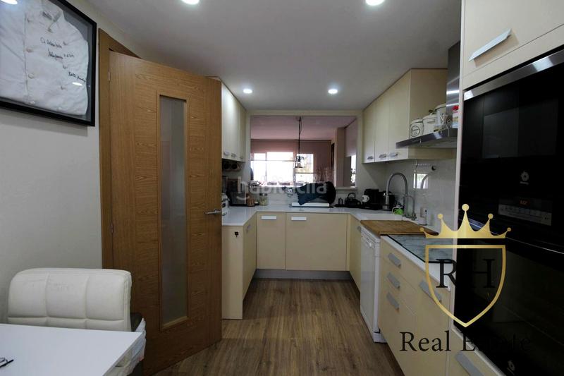 Foto 10e583c4-8bdb-4d6a-9548-b16998f48b5d. Casa adossada amb calefacció aparcament a Cala Major Palma de Mallorca