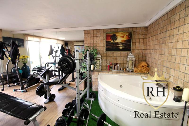 Foto c3d70cdf-5d8e-4ac5-bda8-772a35c37979. Casa adossada amb calefacció aparcament a Cala Major Palma de Mallorca