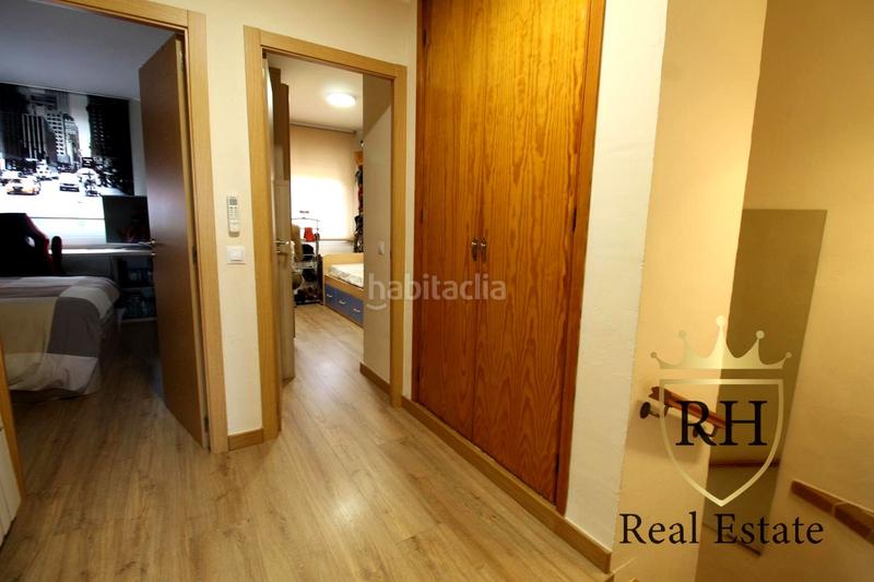 Foto f84d11e6-32e6-4502-9fb8-a8016b6947f0. Casa adossada amb calefacció aparcament a Cala Major Palma de Mallorca