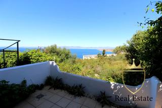 Rez-de-chaussée  Carrer de churruca. Planta baja con vistas al mar