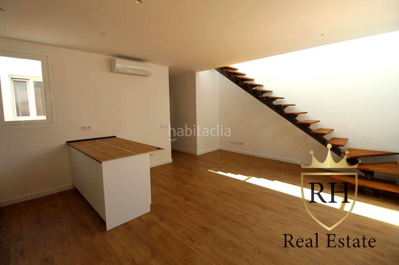 Foto 7f5e9a01-974a-4573-8569-b41d99e6397a. Àtic amb calefacció a Pere Garau Palma de Mallorca