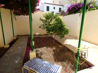 Rent Ground floor  Carrer llorenç riber