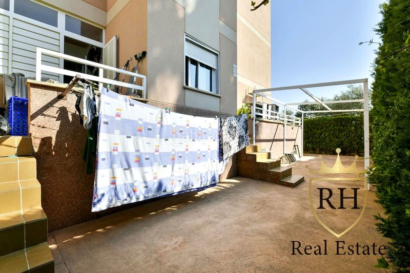 Foto 43438e39-9c77-41b1-9d67-dd4128c6e86b. Planta baixa amb calefacció aparcament piscina a Llucmajor