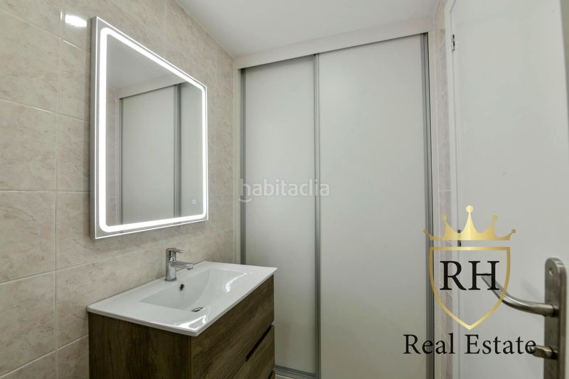 Foto bcb890bc-3a30-4ea1-88a9-7d6dc0c1d76c. Planta baixa amb calefacció aparcament piscina a Llucmajor