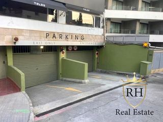Autoparkplatz  De l'aigua dolça. Parking para 2 plazas en el terreno