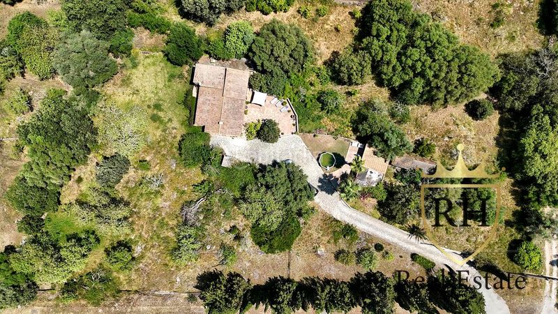 Foto cdc3cf84-5ccd-4b36-9e5c-003a43bd480e. Masia a Artà poble Artà
