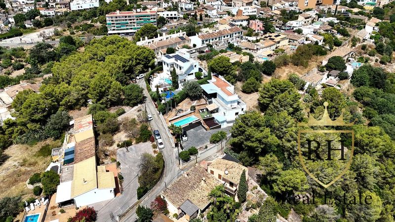 Foto 16a2a85f-ef8d-49b2-9417-0bbd5da36491. Casa amb calefacció aparcament piscina a Gènova Palma de Mallorca