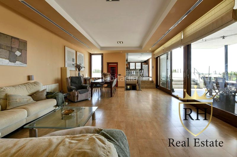 Foto 7851ce11-b502-48c7-824d-c7b831aa6a25. Casa amb calefacció aparcament piscina a Gènova Palma de Mallorca