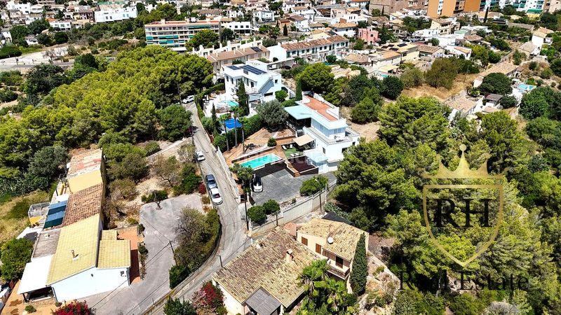 Foto f020edb3-2a1d-4c51-bb3d-9cb5c190cb28. Casa amb calefacció aparcament piscina a Gènova Palma de Mallorca