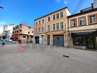 Edifici  N/a. Dos edificios en rúa milagrosa