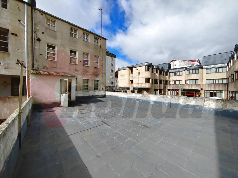 Foto ce5e25b0-90f1-4436-b590-c901c199bd27. Edificio dos edificios en rúA Milagrosa en A Milagrosa Lugo