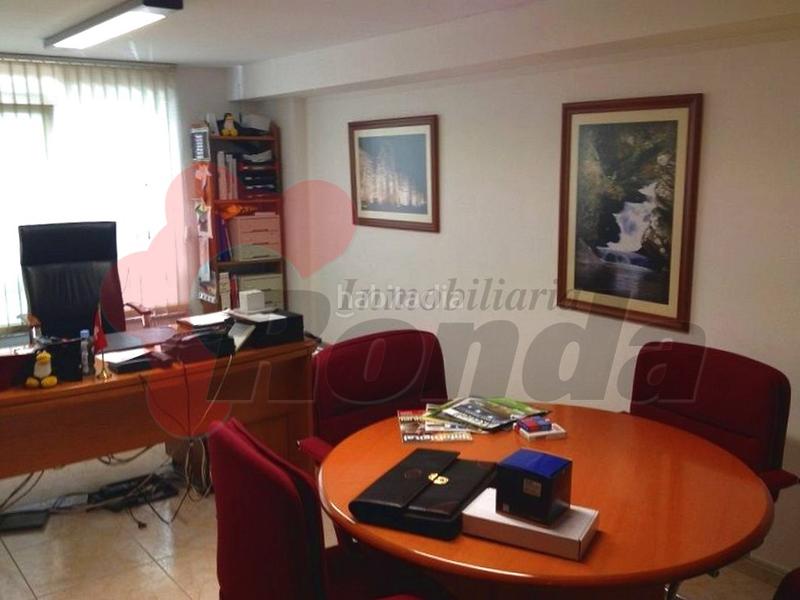 Foto 18bd7527-f90b-4742-b0c8-70212bfb2456. Geschäftsraum in A Milagrosa Lugo