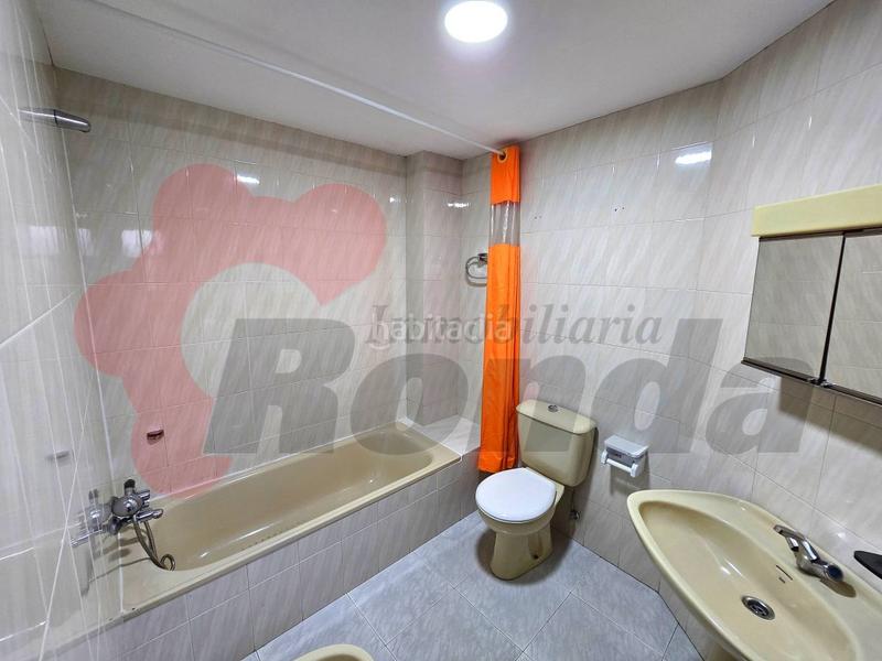 Foto b9cfc894-6afa-42b9-9cf4-784ff9b4d865. Alquiler piso  en rabade en Rábade