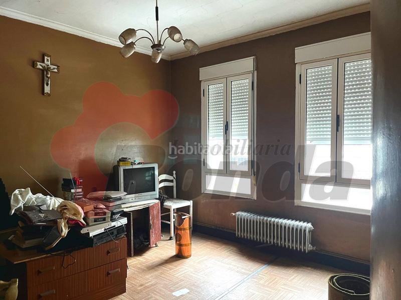 Foto 7b26cd71-06ab-4289-9794-bdf853adaa4b. Edificio  en rúa río tui en A Milagrosa Lugo