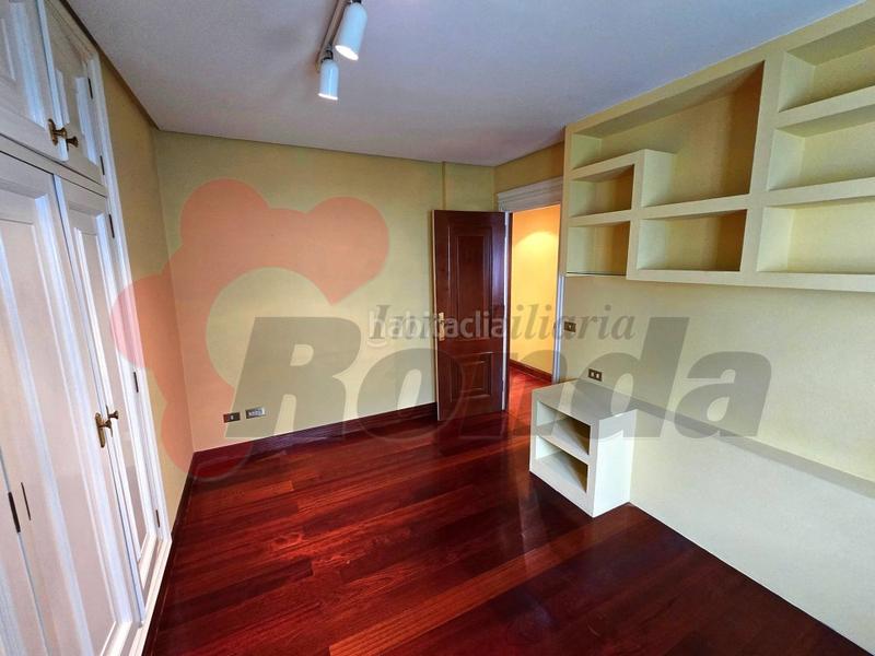Foto 719fe964-c3c8-43d4-8755-33e6ff65fae1. Piso  en ronda da muralla en Paradai Lugo