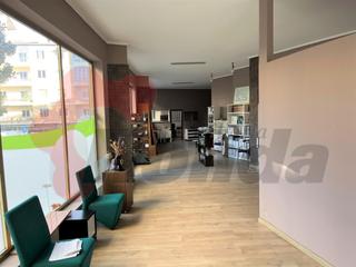 Local commercial à San Roque - As Fontiñas. Bajo comercial en venta en calle castelao