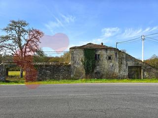 Casa  N/a. Casa de piedra para rehabilitación completa
