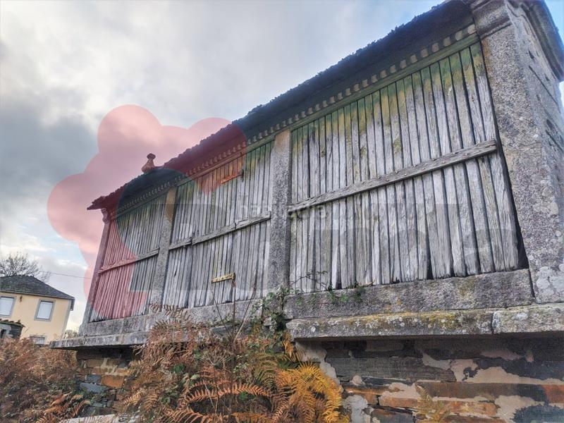 Foto af278db8-94a3-4b47-b555-3eaba835153a. Casa finca con dos edificaciones en Guntín