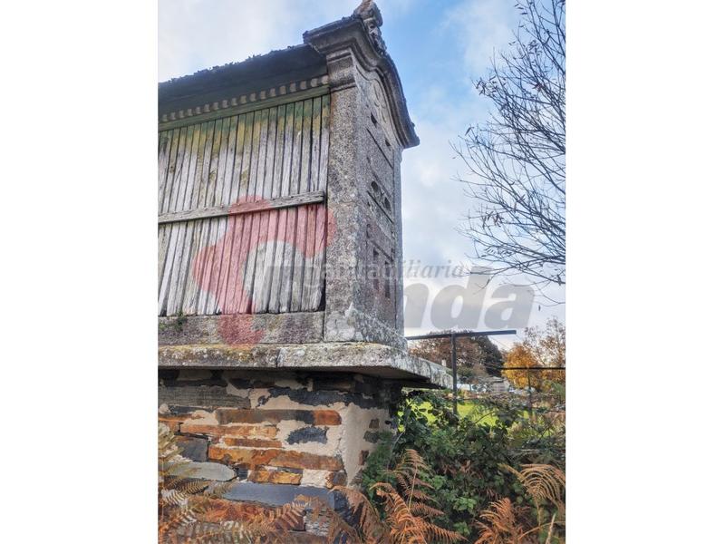 Foto f65fe06f-8569-4a51-9bda-18669847f941. Casa finca con dos edificaciones en Guntín