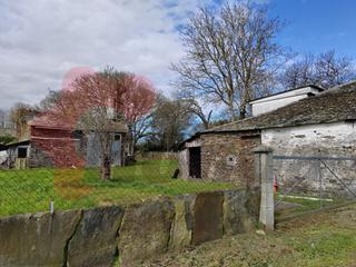 Casa a Begonte. Casa de pueblo aun paso de rabade
