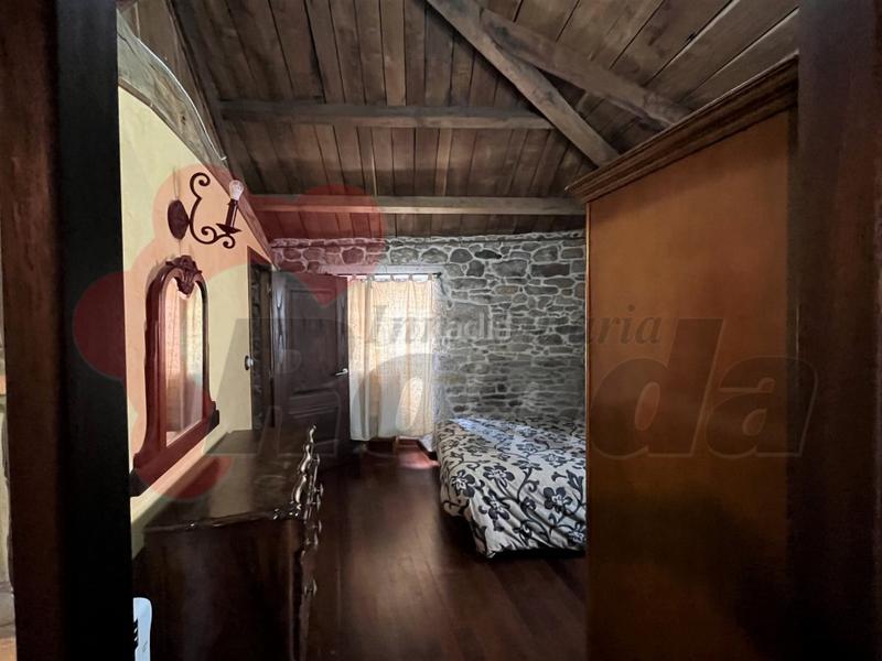 Foto da43a441-5284-40c7-a31a-6a7d8cc83206. Casa  rural con encanto en Guitiriz