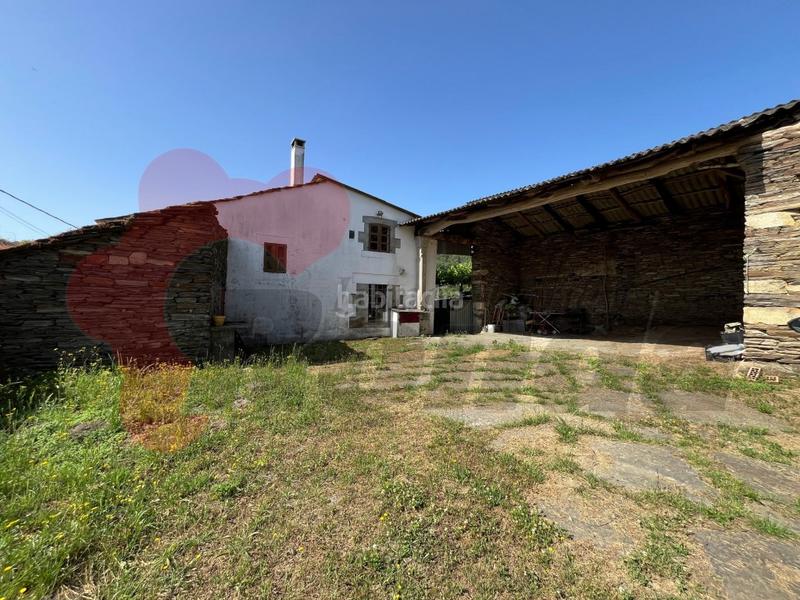 Foto 0e435bfb-a979-4a78-9606-892705674089. Maison avec parking dans Guntín