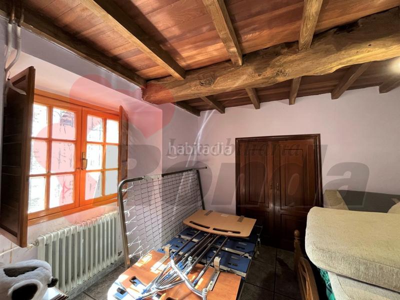 Foto 4369b705-184f-4159-80ec-0ad32cbd8835. Maison avec parking dans Guntín