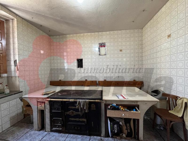 Foto 56714a5c-4022-429e-adb5-0a52bfb6c8cc. Maison avec parking dans Guntín