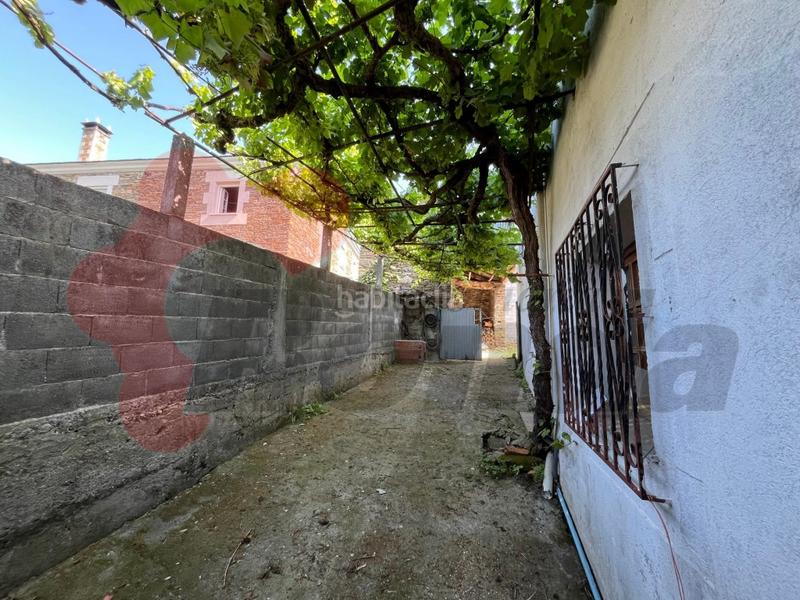 Foto 8d145f8c-d310-457d-b648-ef5aa9342d9d. Maison avec parking dans Guntín