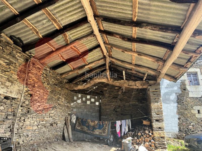 Foto 8f2c8a52-a528-4388-b3d5-06057ae74044. Maison avec parking dans Guntín