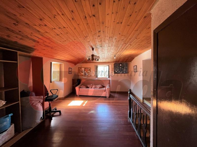 Foto d722da0c-e3e2-4568-8f18-839425411592. Maison avec parking dans Guntín