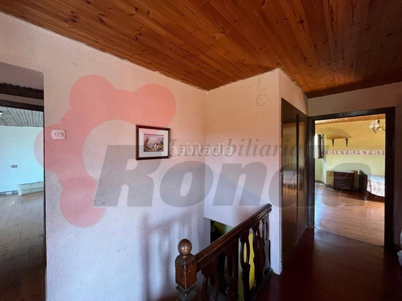 Foto dcc81d1f-2aec-441f-8e3e-265b26e0c430. Maison avec parking dans Guntín