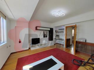Appartement à Residencia - Abella. Piso de 4 dormitorios en zona castiñeiro