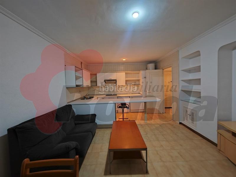 Foto 3047baa1-e61e-4e93-938b-46f4db891511. Miete studiowohnung mit parking in Residencia - Abella Lugo