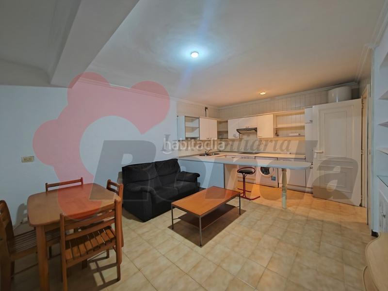 Foto b64f21b1-43d9-4513-aa52-6356b9e481d6. Miete studiowohnung mit parking in Residencia - Abella Lugo